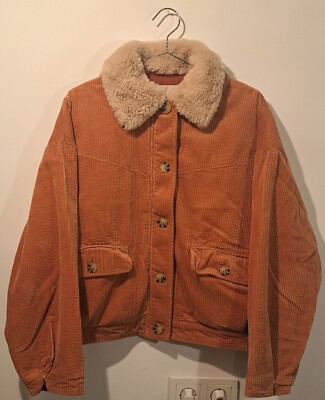 Pull&Bear Kordjacke Jacke mit Fellkragen Apricot Orange Camel Senf L