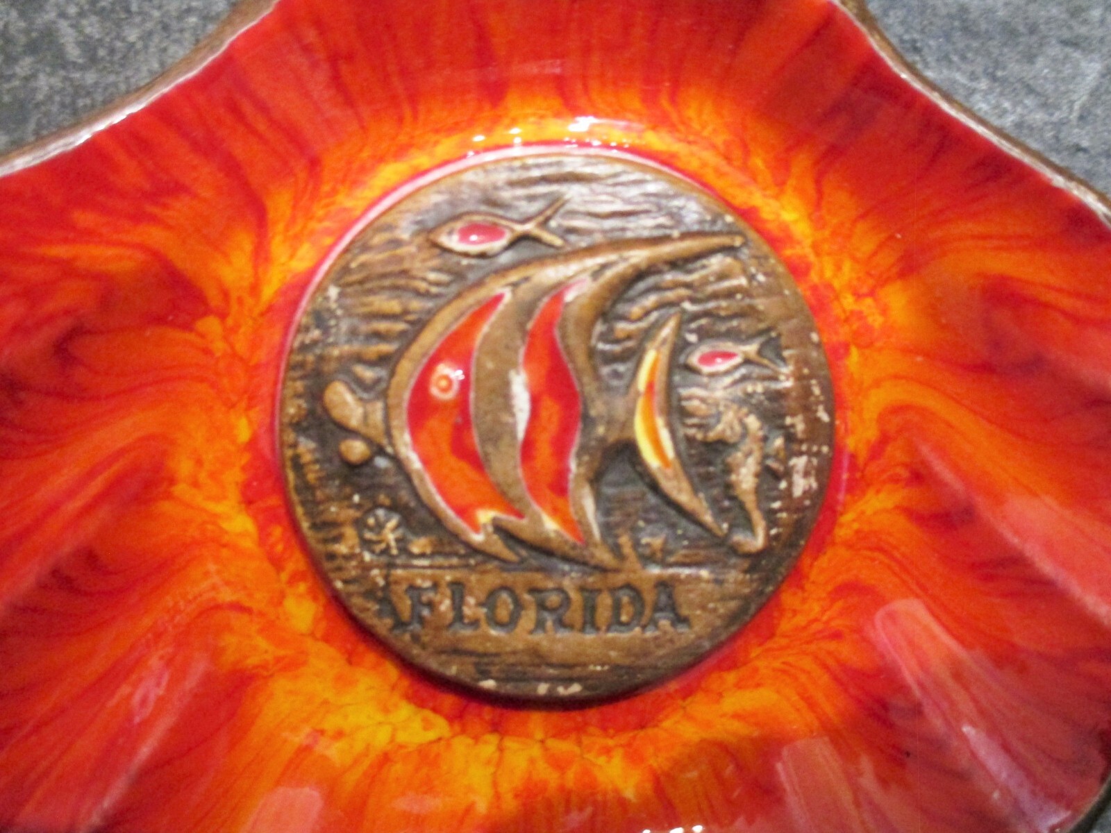 TREASURE CRAFT Red Orange Lava Florida Ashtray Dish Scallop Shell w/ Angel Fish