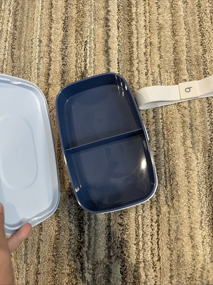 Lancheira empilhável clássica Bento Box, tudo em um recipiente - Imagem 2 de 4