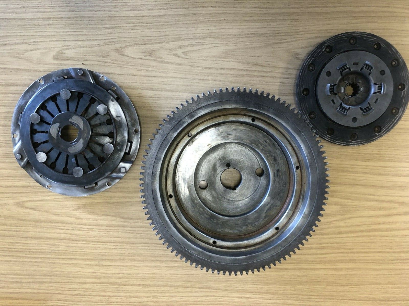 TRABANT P601 CLUTCH AND FLYWHEEL KIT ORIGINAL POLISHED CLEANED LOW USE