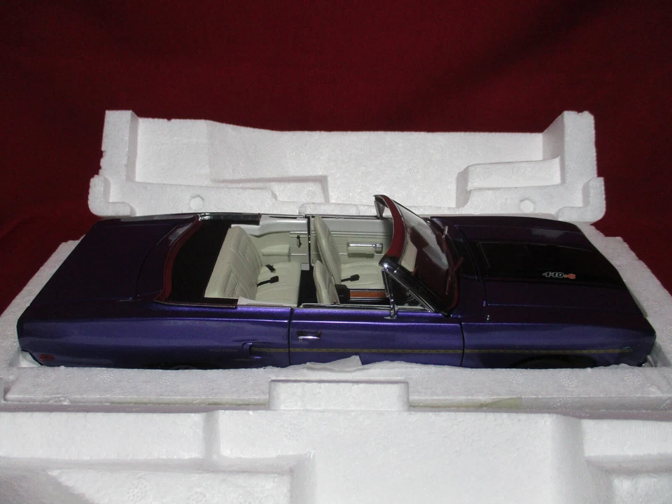 1:18 Scale 1970 Plymouth Road Runner Purple GMP Diecast Model Muscle Car Acme - Image 4 of 4
