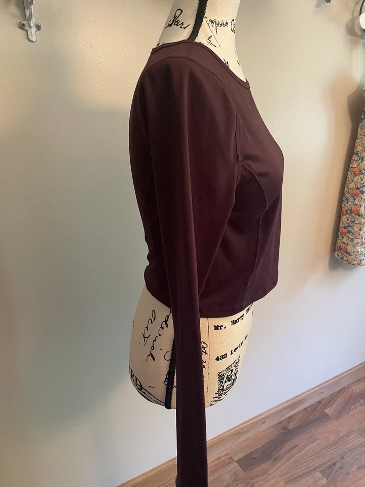 Women’s ￼OLD NAVY Brown Activewear Long Sleeve Top Size Small Power Soft Shirt - Image 3 of 4