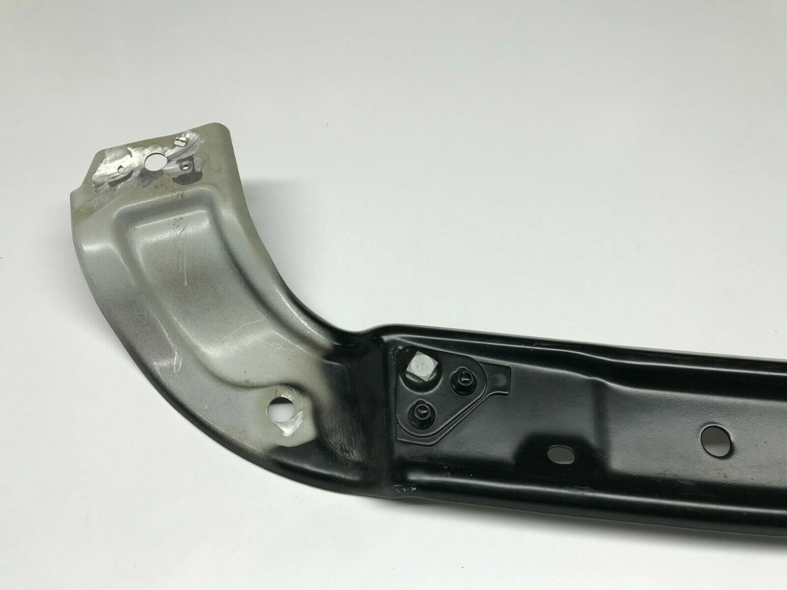 FERRARI 488 GTB REAR FLANK LINK CROSS MEMBER OEM 86821711