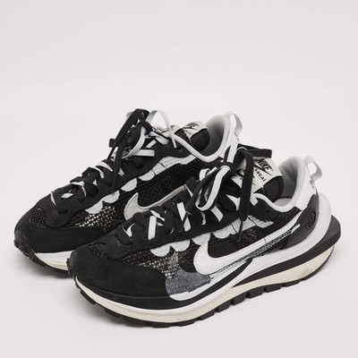 靴 NIKE VAPORWAFFLE / SACAI Nike x Sacai Vaporwaffle Size 39 BlackWhite Mesh and Suede Lace Up