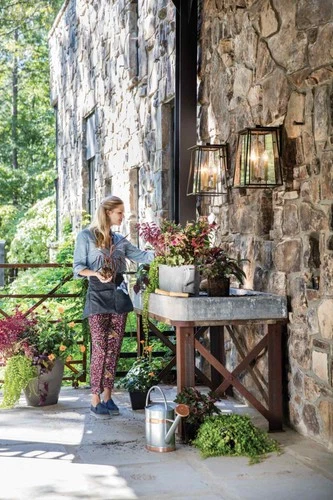 Hinkley Lighting 2105 Walker 3 Light 17-1/2"H Outdoor Wall Sconce - Black - Picture 3 of 12