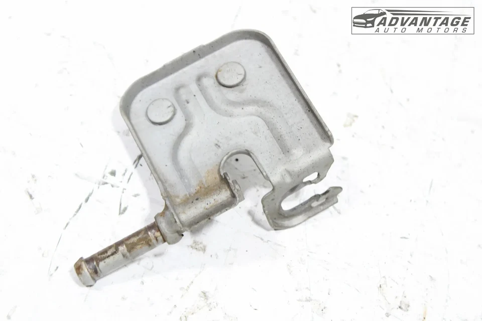 MERCEDES E350 W212 2010-2016 ESCAPE TRASERO IZQUIERDO SILENCIADOR TUBO SUSPENSIÓN SOPORTE OEM Foto 2 de 4