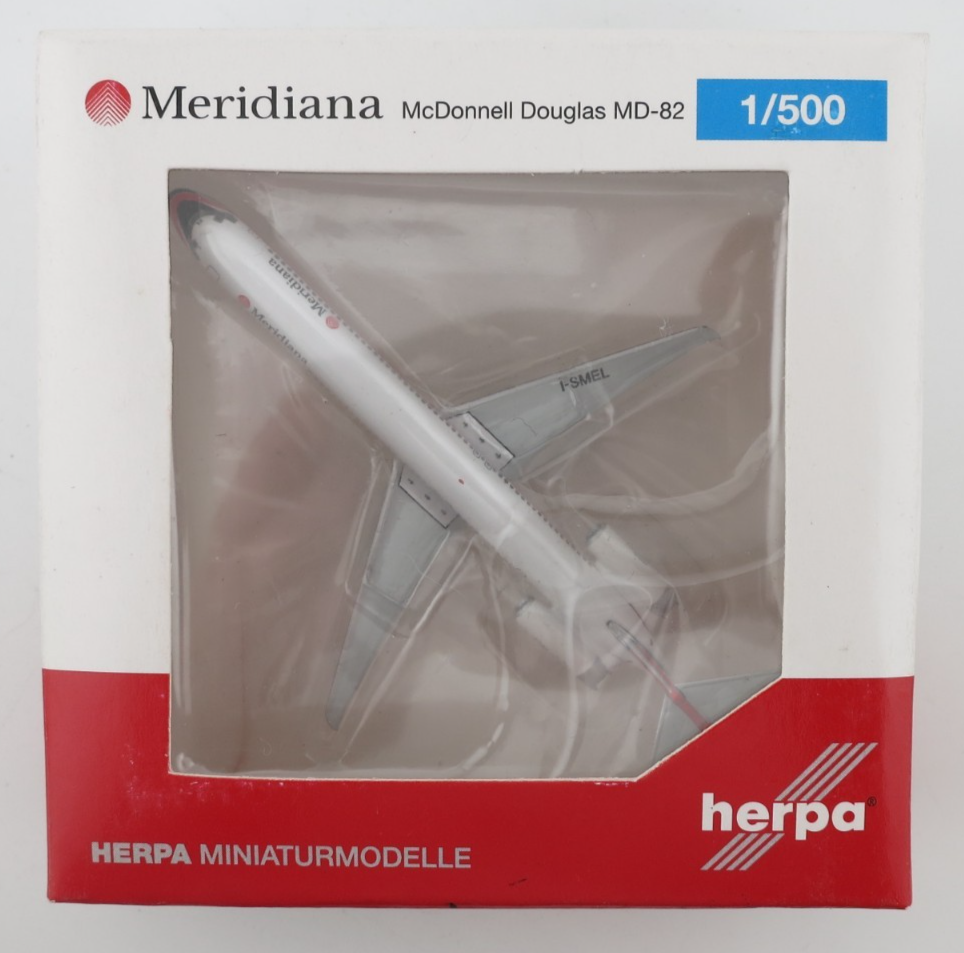 Herpa Meridiana Fly McDonnell Douglas MD-82 Model - 1:500 - 524308