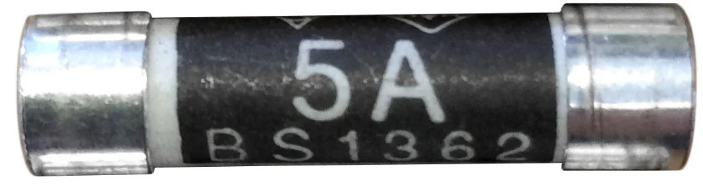 Fuse 5A Plug Top BS1362 Lyvia Electrical SP5