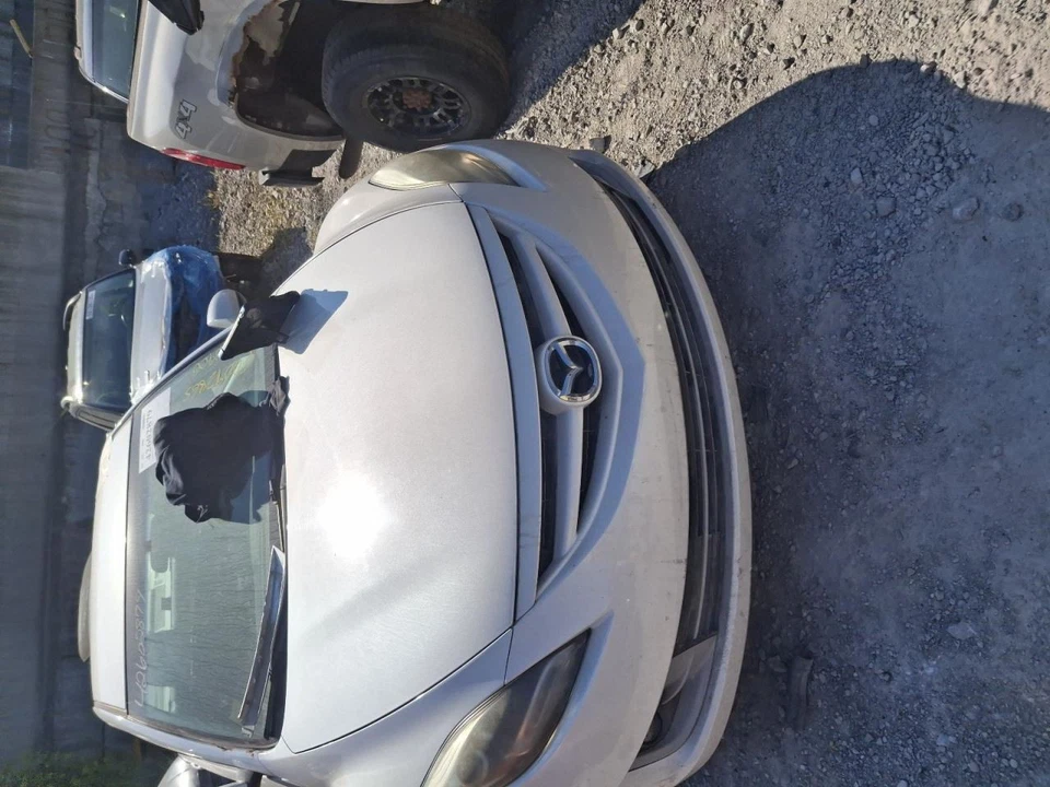 Alternador usado para 06-13 Mazda 6 tracción delantera 2,5 L 126 k millas piezas originales OEM Foto 3 de 4