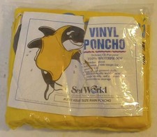 RARE 1990 Sea World Vinyl Yellow Rain Poncho Adult Size Shamu Killer Whale 2812
