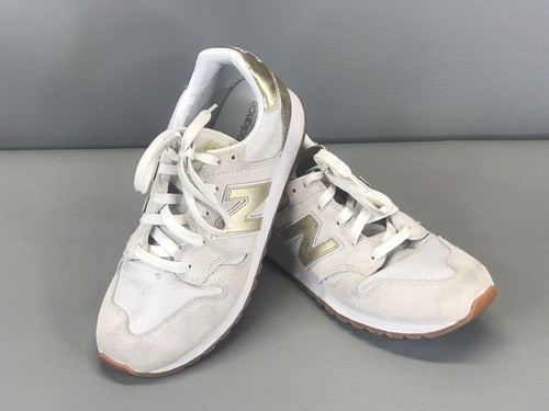 New Balance Women's 520 Shoes Off White 