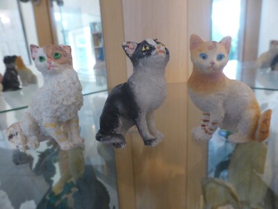Non Schleich - 3 Three Kittens Cats - Domestic Farm World Life Toy Decoration