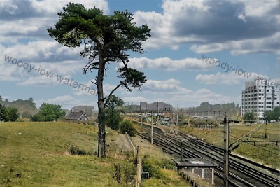 bbc0773 - Burnt Mill Railway Station , Harlow , Hertfordshire 1974 - Druck 6x4