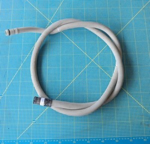 Siemens SE48M551EU Geschirrspüler Ablaufschlauch Entleerungsschlauch 00298564