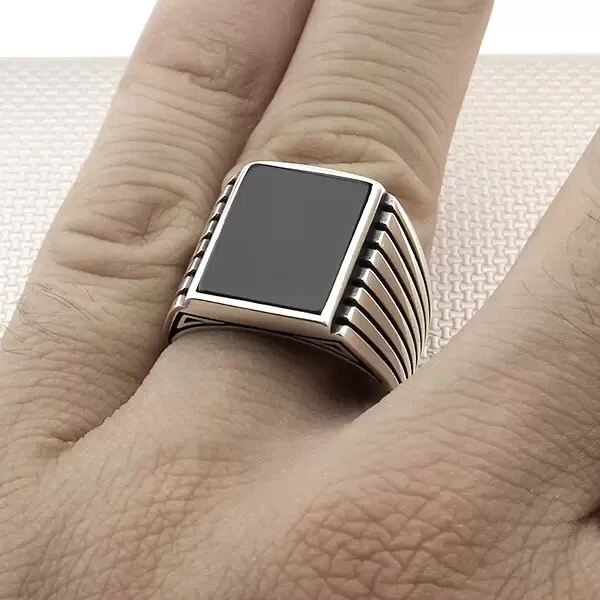 925 Solid Sterling Silver Rectangle Shape Natural Black Onyx Gemstone Men's Ring - Image 2 of 4