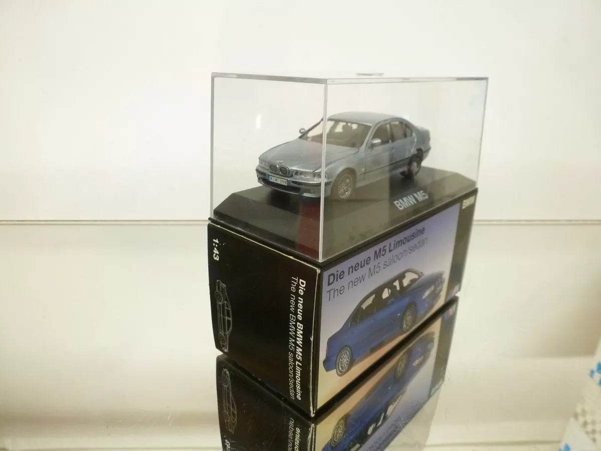 MINICHAMPS 423088 BMW M5 V8 SALOON E39 - SILVER METALLIC 1:43 