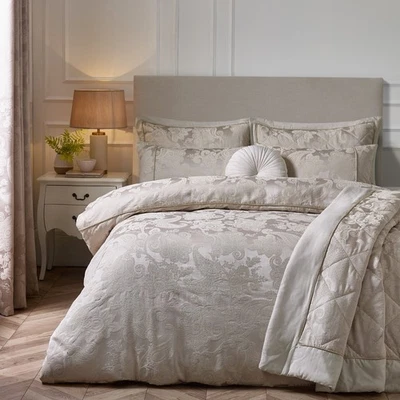 Copripiumino Catherine Lansfield opulante jacquard lusso gamma camera da letto champagne