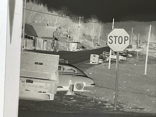 1950's Photo Negative Caryville, Tennessee Gulf Gas Station, Old Cars - Picture 2 of 3