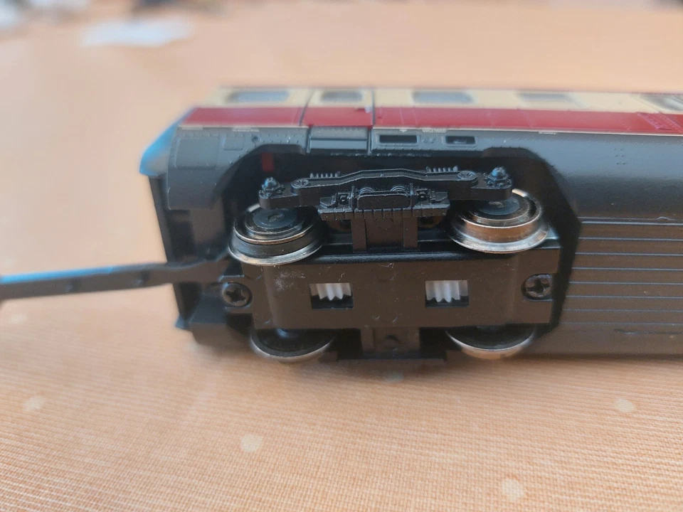 Roco 63106/64100 Gasturbinentriebzug Baureihe 602 DB mit Sound, 8-teilig in OVP - Bild 4 von 4