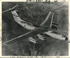 1966 Press Photo US Air Force C-141A jet air freighter in flight - pim09659