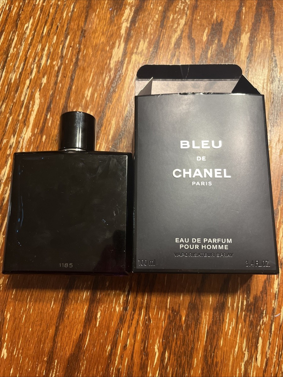 BLUE de CHANEL
ブルードゥシャネル 香水 50ml 男性用 BLEU DE CHANEL - Fragrance | CHANEL