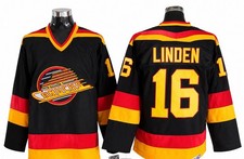 Trevor Linden #16 Vancouver Canucks 1985-89 CCM Jersey - Size (50) - NWT