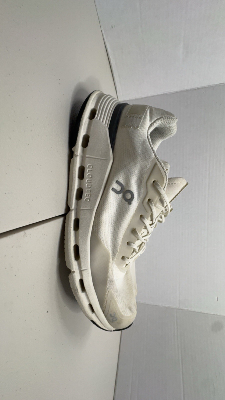 Size 8 - ON Cloudnova Form White Eclipse W - image 4