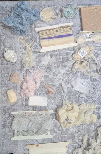 Large Vtg Lot Of Lace Various Sizes & Materials & Amounts & Brands & Types Color - Picture 10 of 15