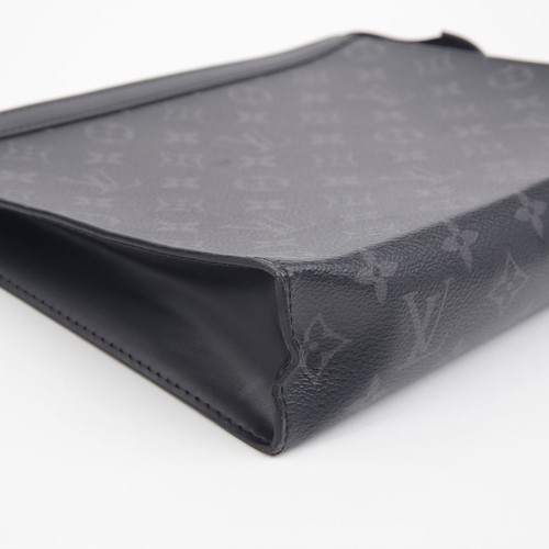 Louis Vuitton M61692 Pochette Voyaj MM Clutch 133250489 - Picture 8 of 12