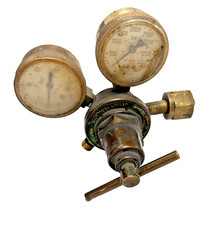 VICTOR OXYGEN REGULATOR HEAVY DUTY SINGLE STAGE CGA540 MOD415