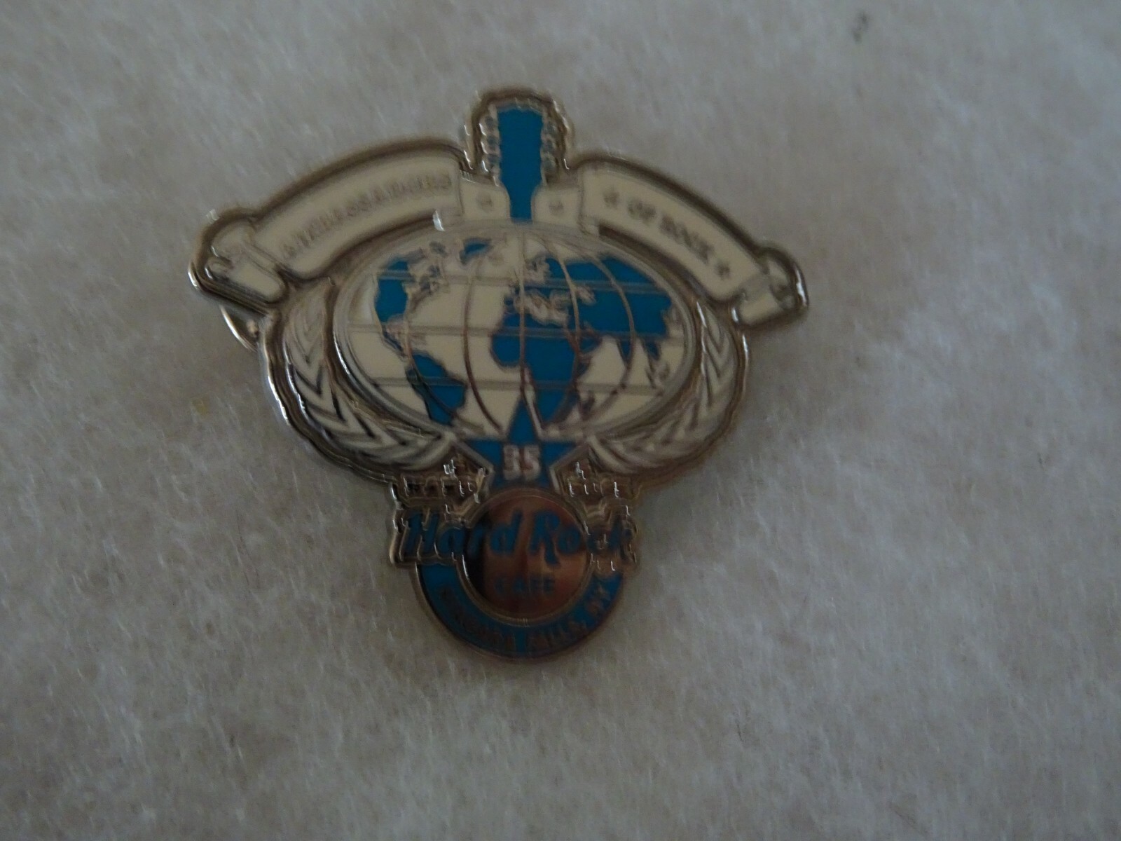 Hard Rock Cafe Pin Niagara Falls 35Th Anniversary - Ambassadors Of Rock Tour