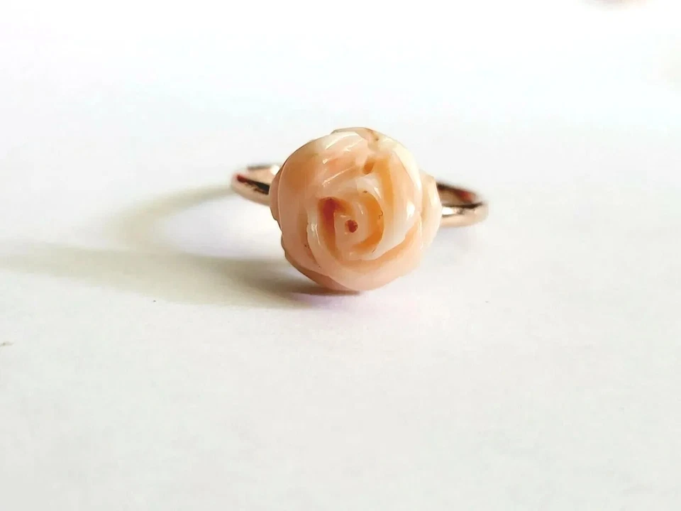 ANILLO FLOR BROTE ROSA TALLADO CORAL NATURAL GENUINO ORO ROSA 14K SÓLIDO Foto 2 de 4