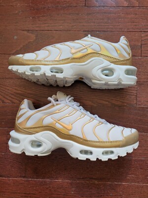 nike air max plus vast grey metallic gold