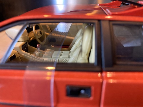 LOTUS ESPRIT TURBO JAMES BOND FOR YOUR EYES ONLY VERSION RT DRIVE 1/18 AUTOART - Imagen 16 de 24