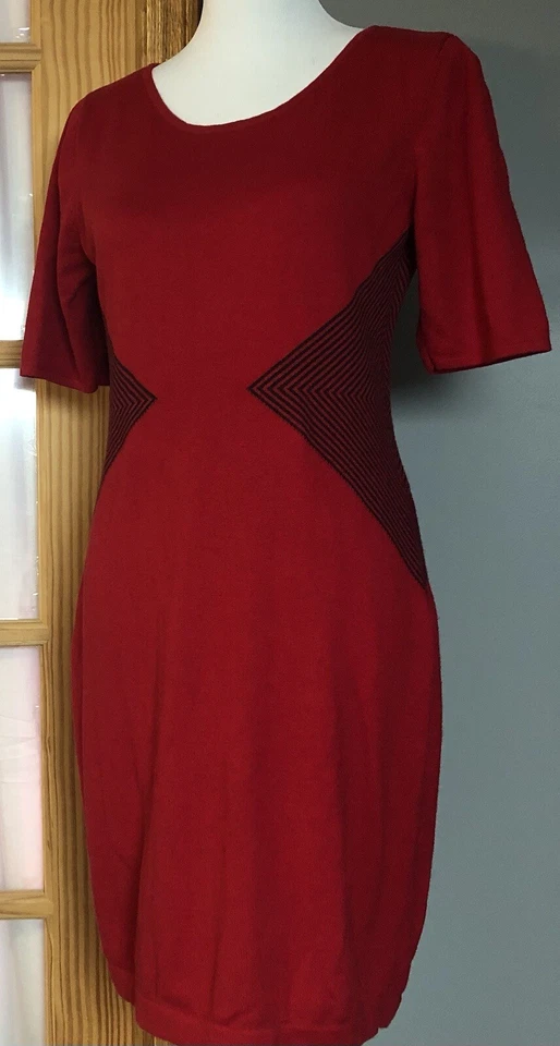 Платье-футляр Worthington размер L красное трикотажное боковое с бриллиантами в полоску карьерное праздничное - Изображение 2 из 4