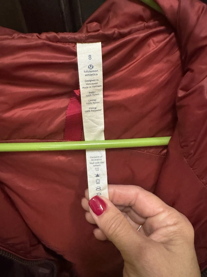 Куртка Lululemon 8 двусторонняя многослойная куртка пальто с капюшоном Bordeaux Prep красная б/у в отличном состоянии - Изображение 4 из 4