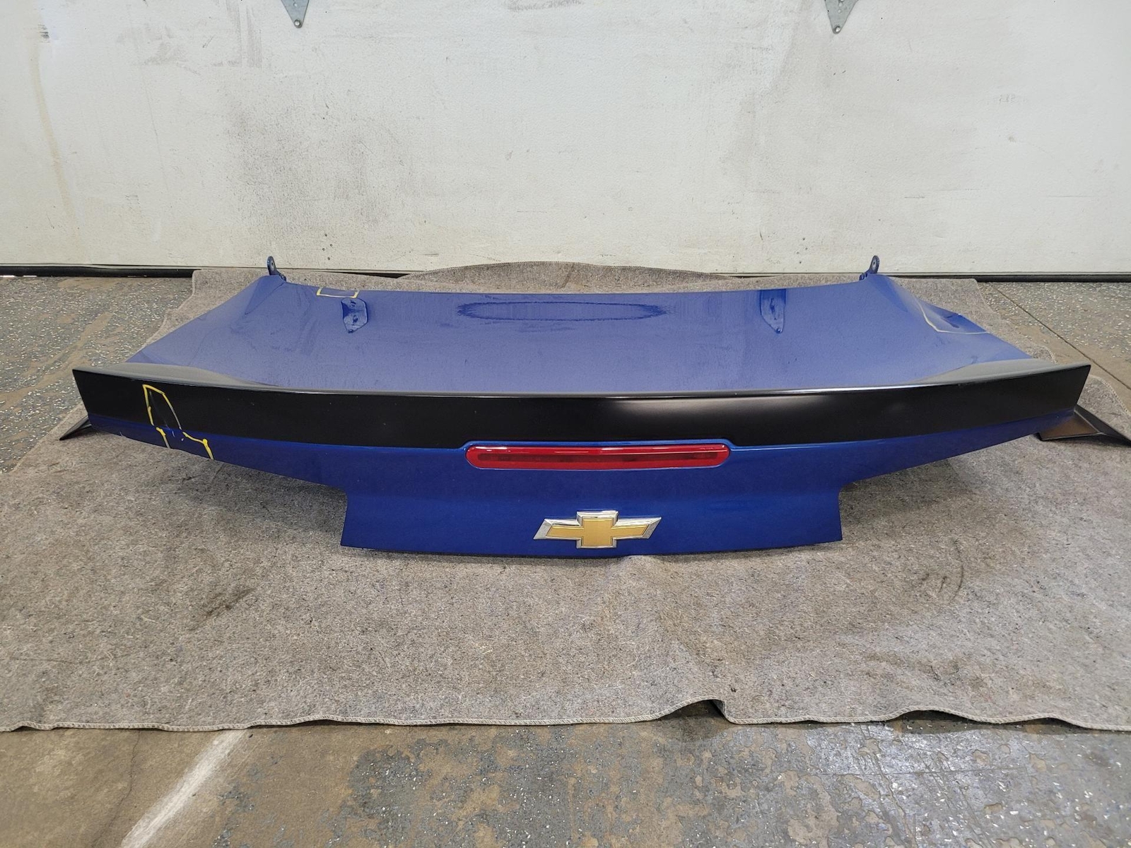 16 17 18 19 20 21 22 23 CAMARO SS COUPE 1LE Deck Lid Trunk Decklid