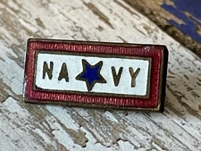 RARE WWI/WWII US NAVY Specific Son in Service Patriotic Homefront Pin