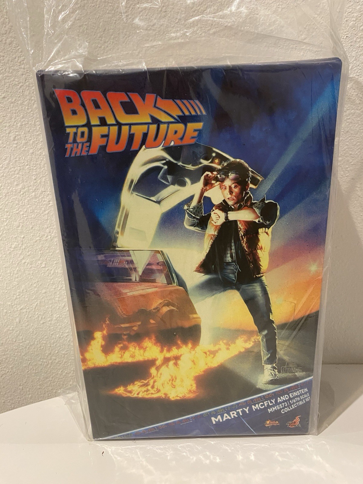 Hot Toys Mms573 1/6 Back To The Future Marty Mcfly And Einstein Action Figure