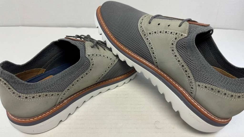 Johnston & Murphy Leather Upper Gray Dress Shoes for Men for  display picture 2