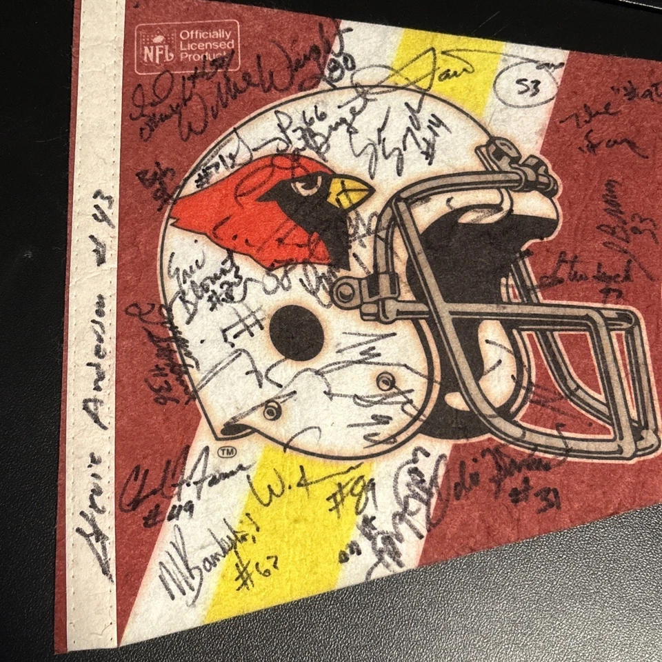 Phoenix Cardinals Vintage Pennant Autografado pela Equipe - Veja a Descrição - Imagem 2 de 4