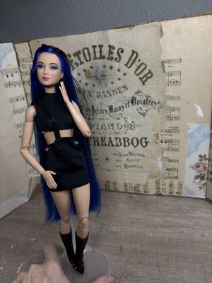 OOAK Custom Reroot Made to Move Blue with Black Streaks