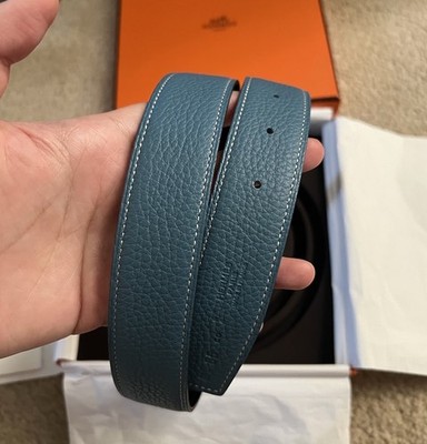Hermes Reversible Bleu Jean/Black leather strap 32 mm size 85 Hermes Reversible Bleu Jean/Black leather strap 32 mm size  main image 3