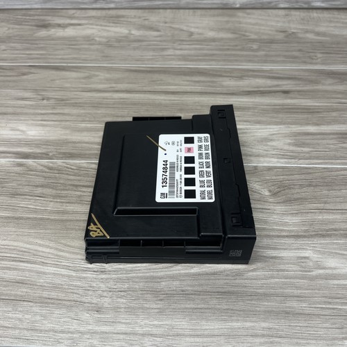13574844 | 2010 2011 GMC Terrain Body Control Module BCU BCM OEM Computer - Picture 9 of 13