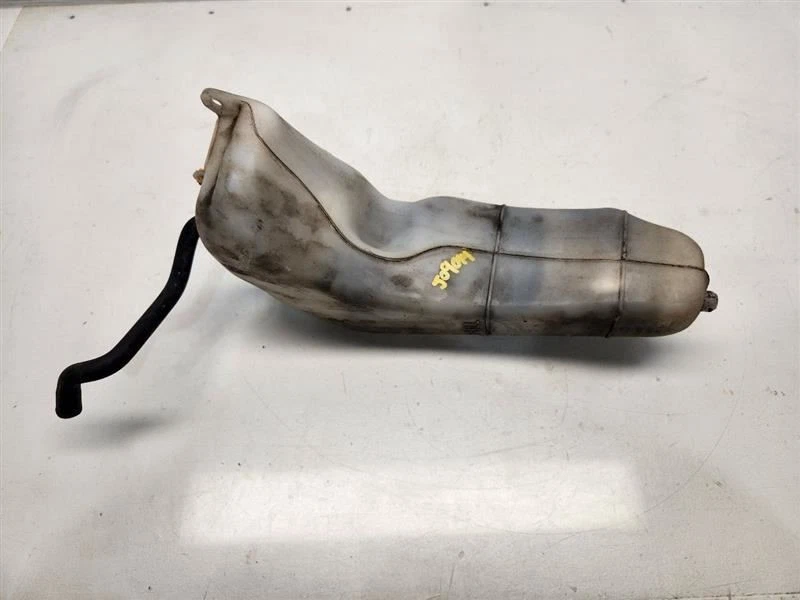 Subaru Impreza 2002-07 (2,5 L/AT/no turbo) depósito de refrigerante Foto 2 de 4