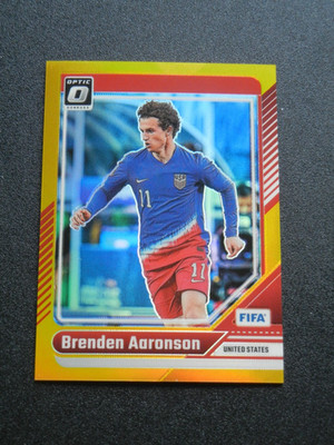 2024-25 Donruss Optic Gold /10 Brenden Aaronson #11 USA Leeds