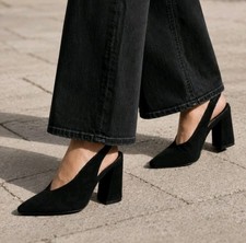 Vince Camuto Tashinta Slingback Pumps Black Suede Block Heel Pointed Toe Size 8