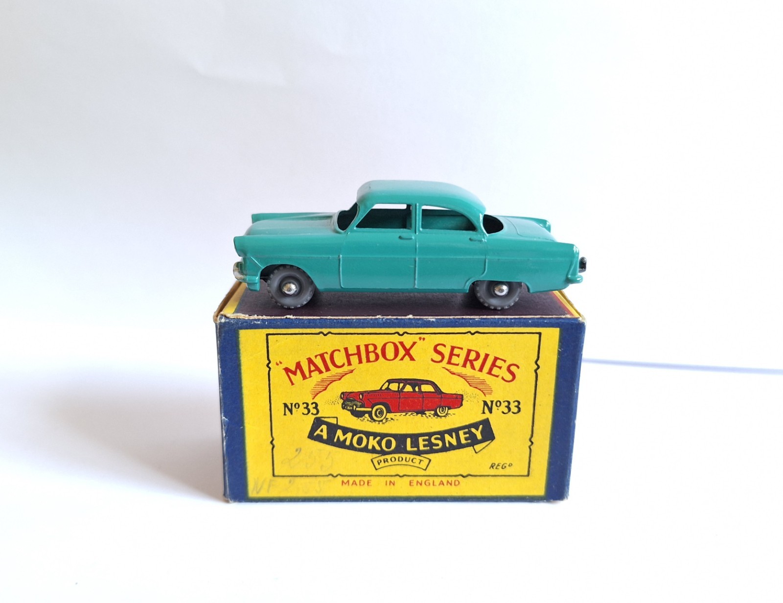 Matchbox 33a, Ford Zodiac - Free Price Guide & Review
