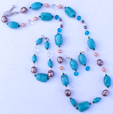 NWOT Chunky Blue Crystal Glass Bead Necklace Bracelet and Earring Set