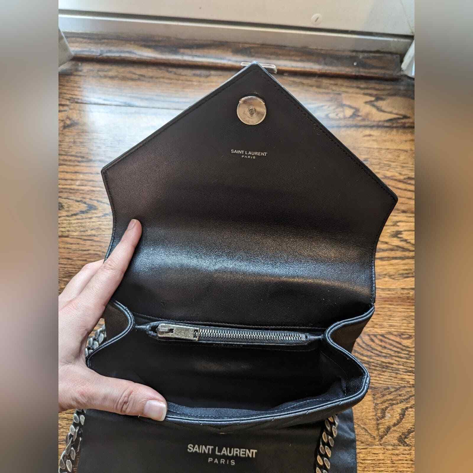 SAINT LAURENT YSL College Borsa nera in metallo